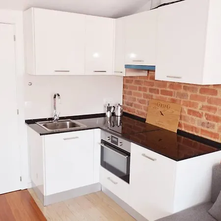 16 - Skyline Terrace * Лиссабон