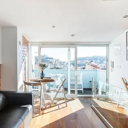 16 - Skyline Terrace